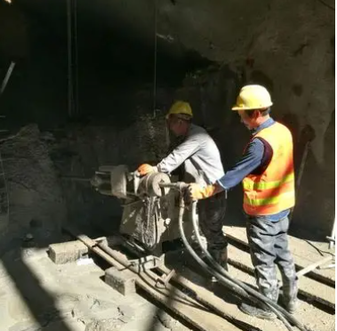 太康水下抗分散灌浆料特点 水下不分散注浆料介绍